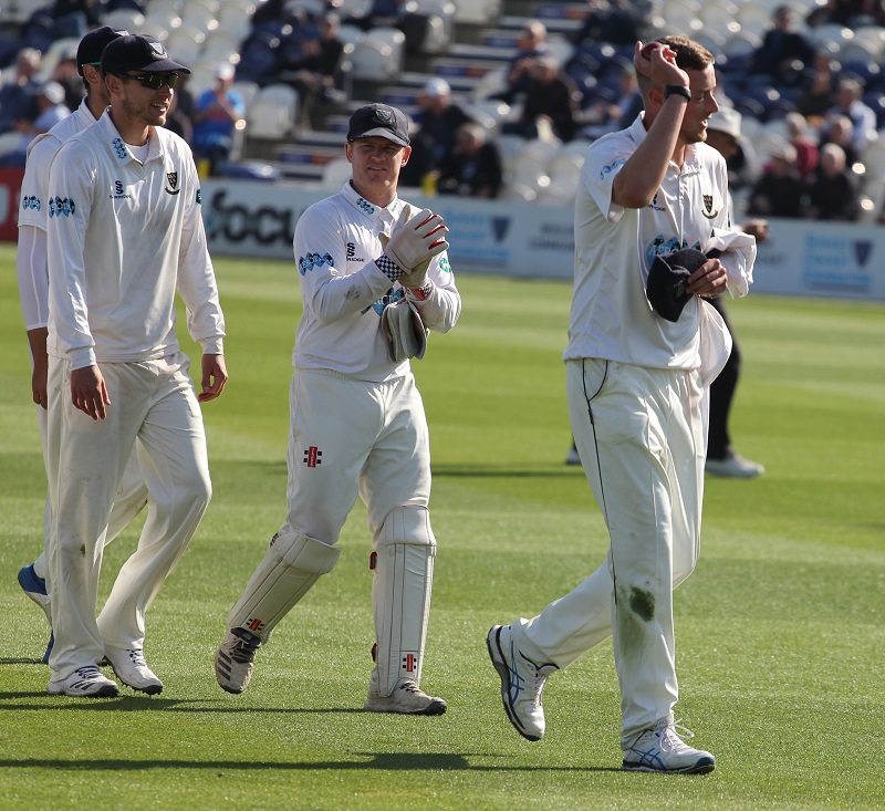 Robinson leads team off